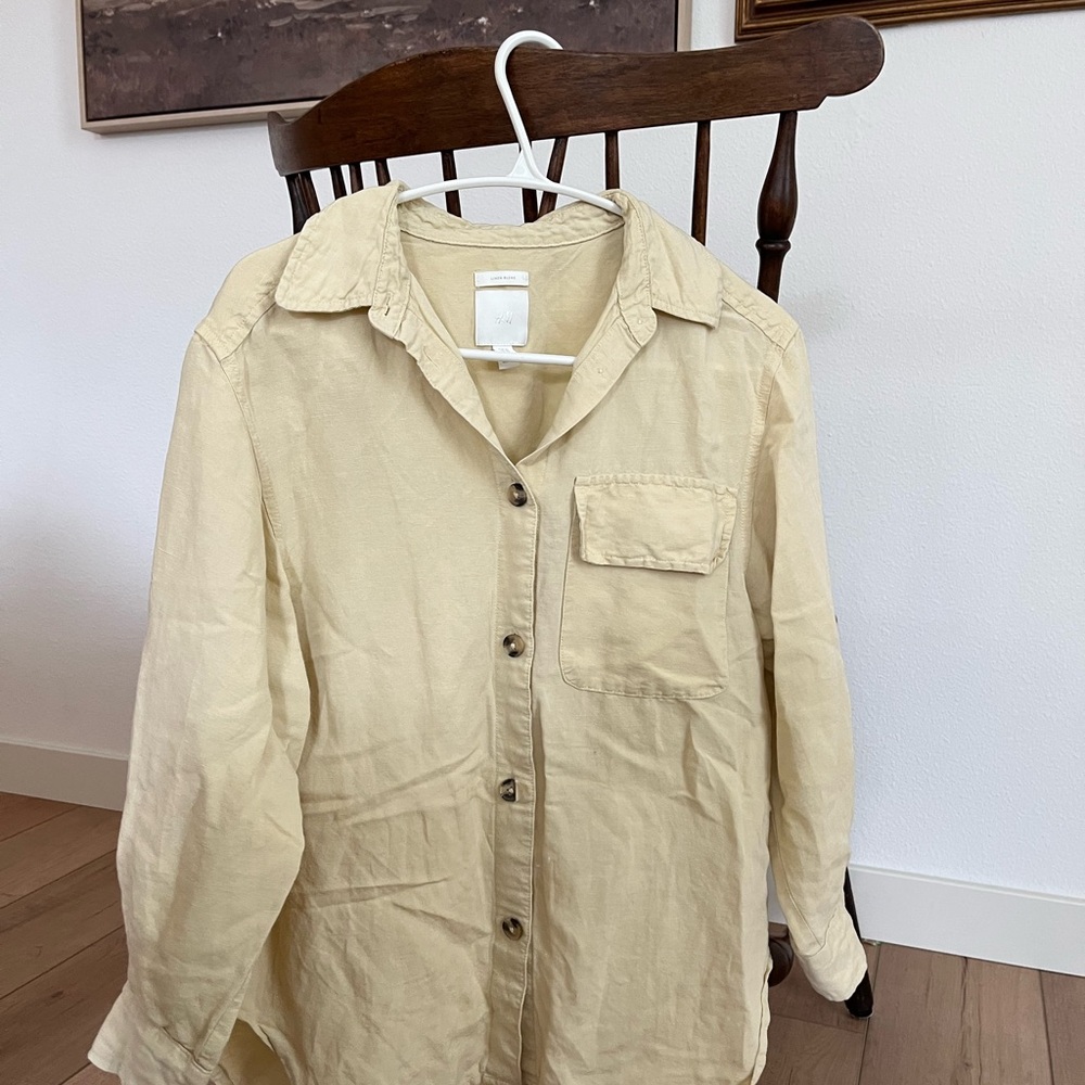 H&M |  Butter yellow Button-Up Shirt